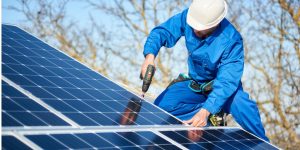 Installation Maintenance Panneaux Solaires Photovoltaïques à Eguenigue